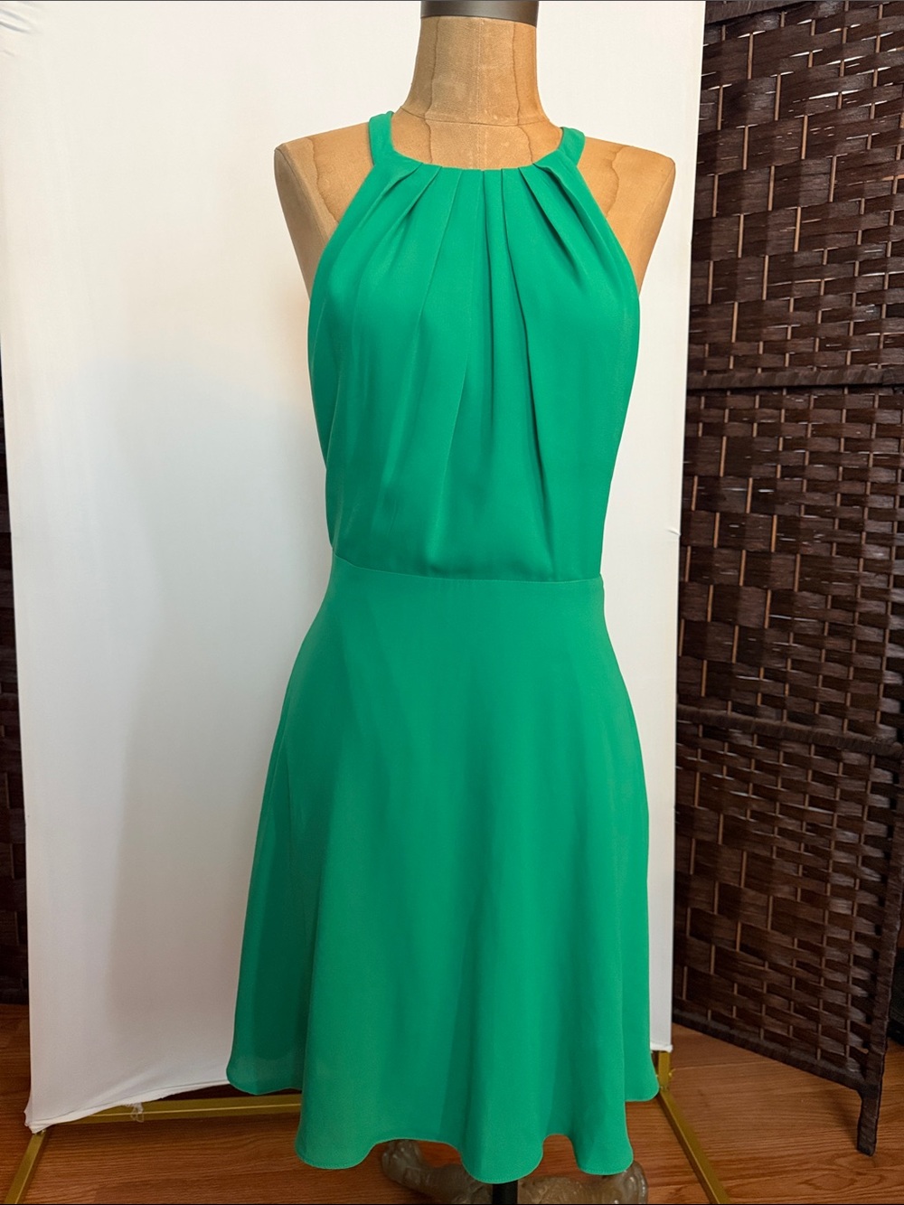 Express Sz 12 Kelly Green Emerald Halter Mini Dress skater skirt EUC summer
